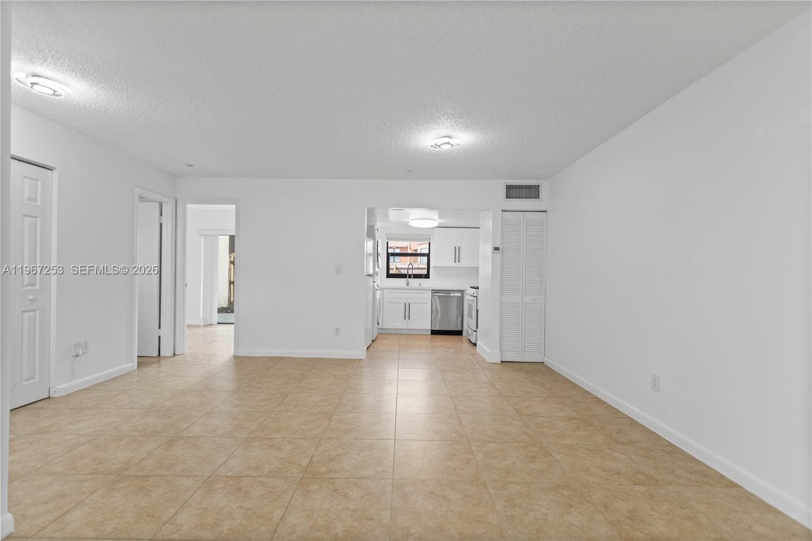 6502 SW 114th Ave, Miami FL 33173 — 28