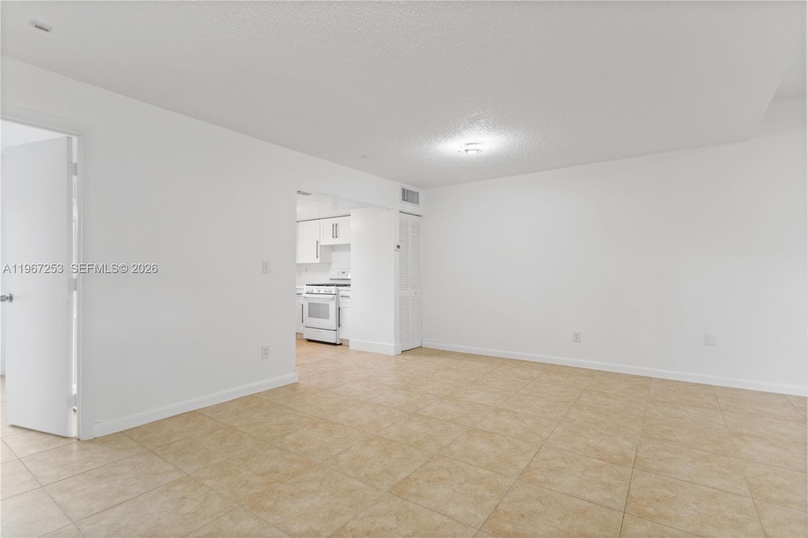 6502 SW 114th Ave, Miami FL 33173 — 18