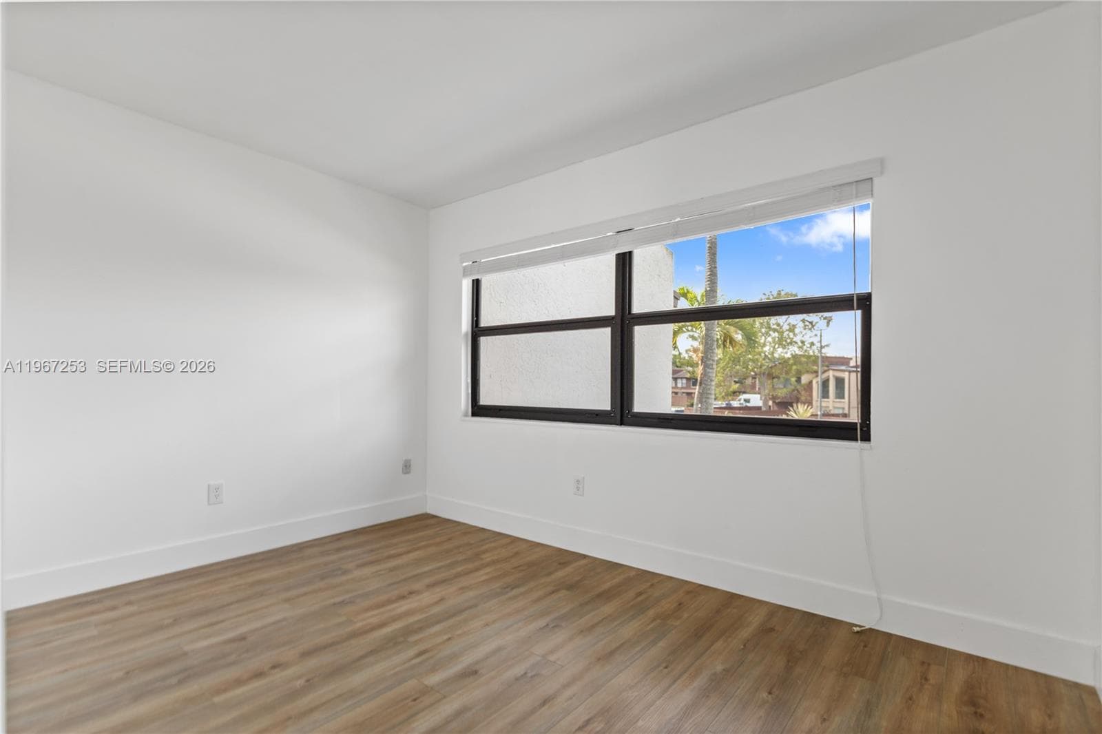 6502 SW 114th Ave, Miami FL 33173 — 54
