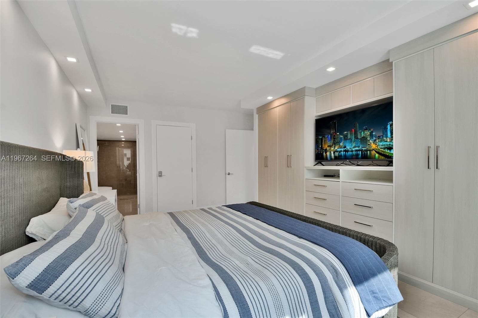 2301 Collins Ave # 303, Miami Beach FL 33139 — 9