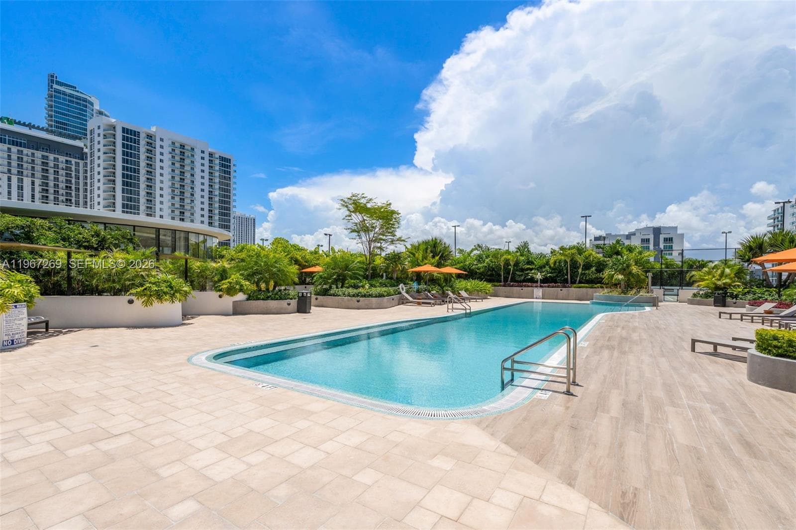700 NE 24th ST # 1806, Miami FL 33137 — 62