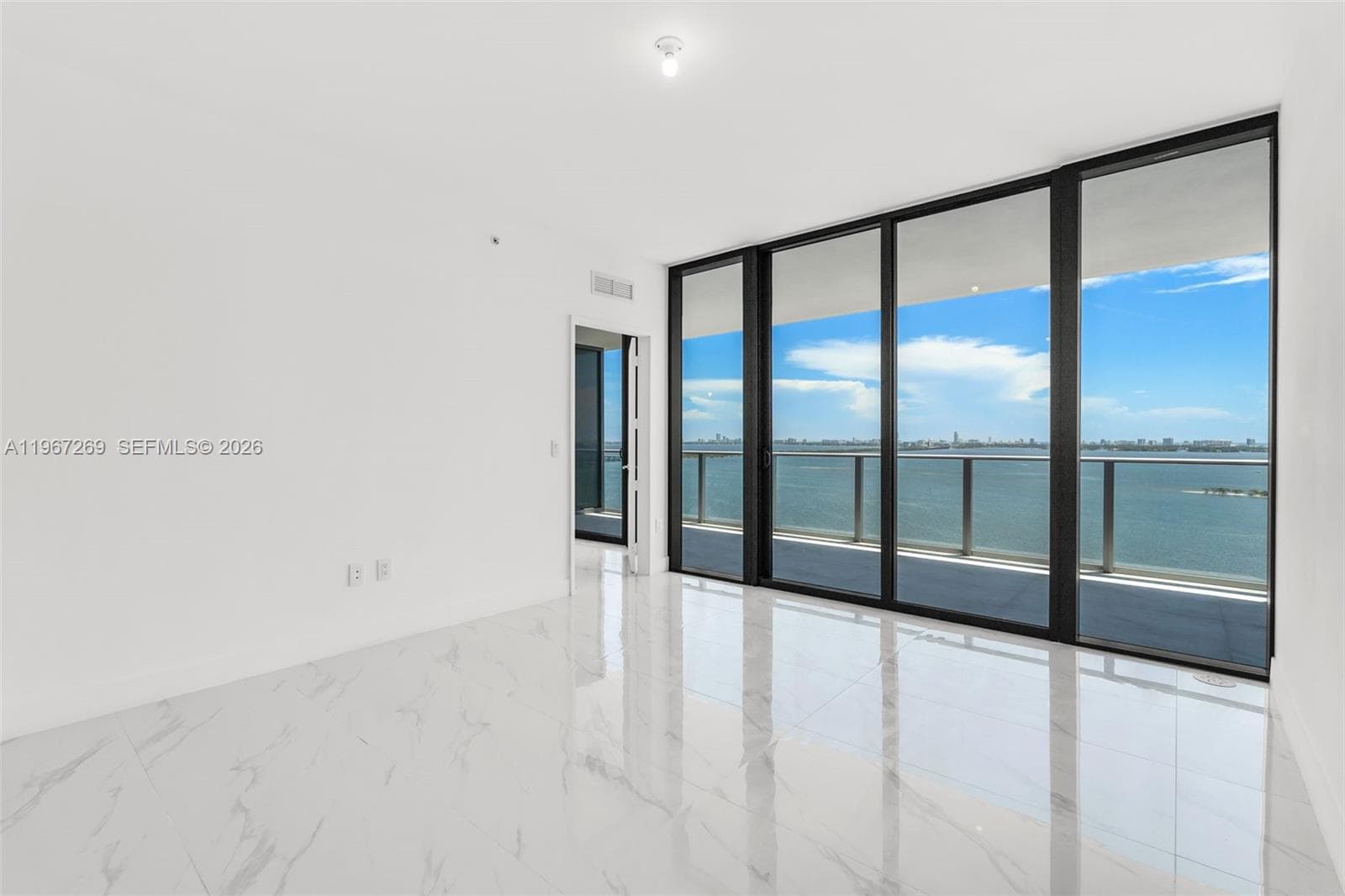 700 NE 24th ST # 1806, Miami FL 33137 — 7
