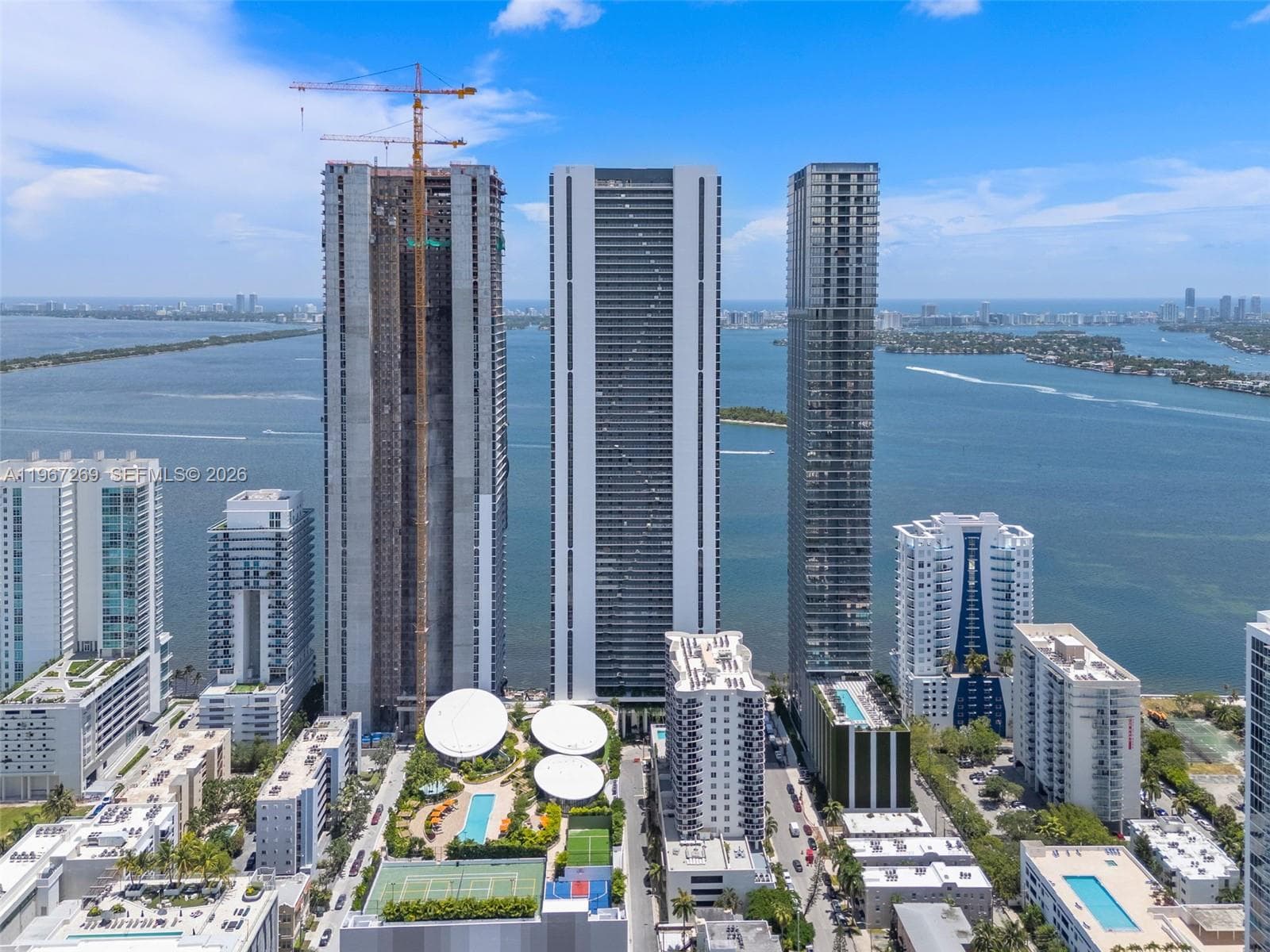 700 NE 24th ST # 1806, Miami FL 33137 — 81
