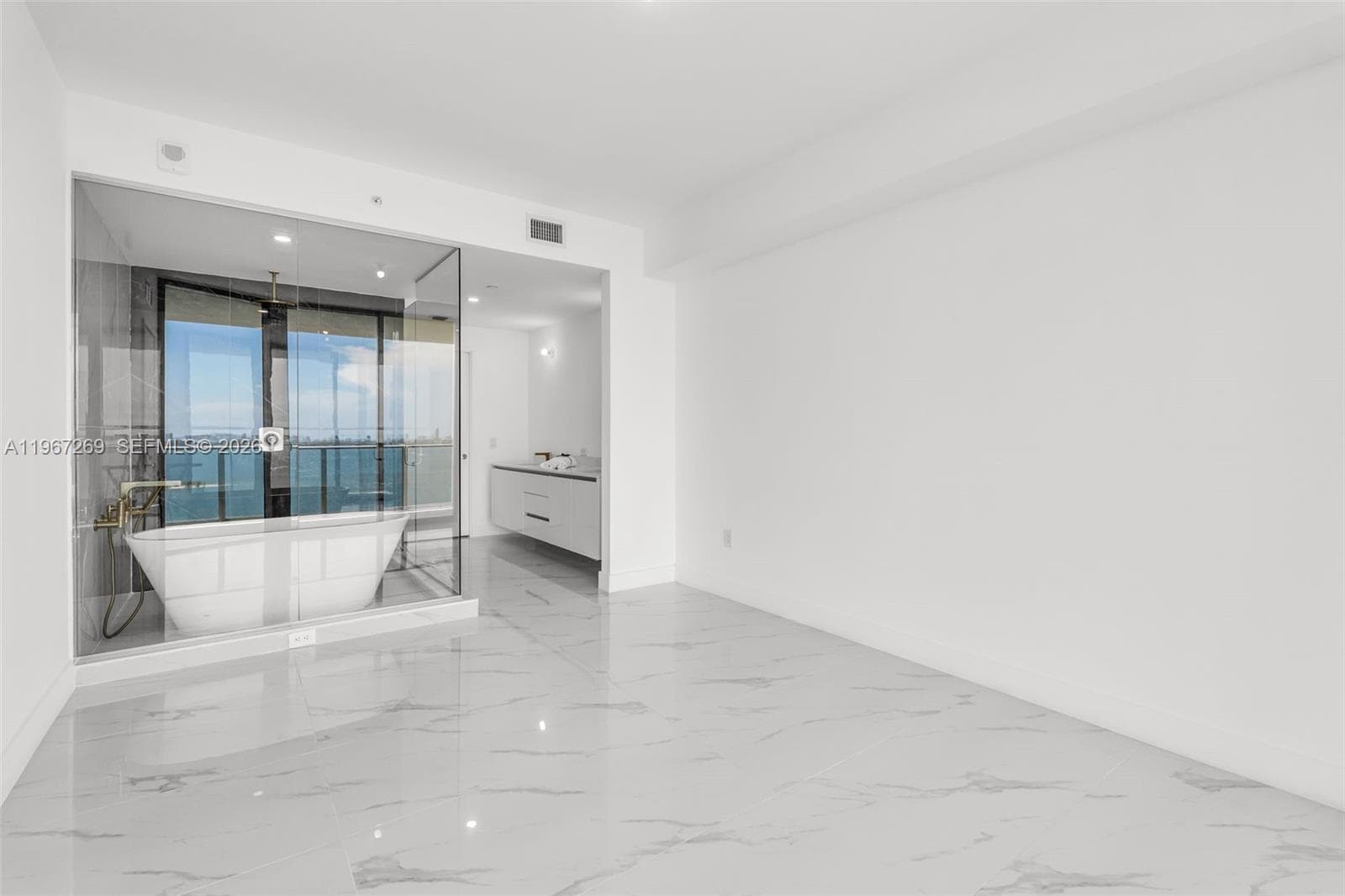 700 NE 24th ST # 1806, Miami FL 33137 — 15