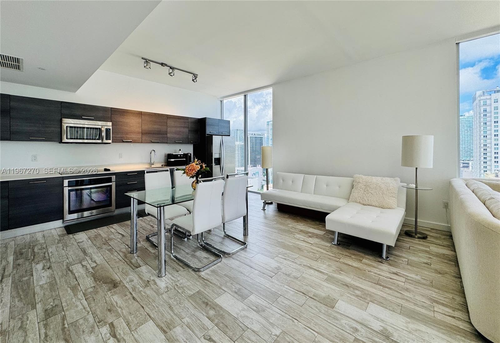 Centro Condo, Miami, FL — 1