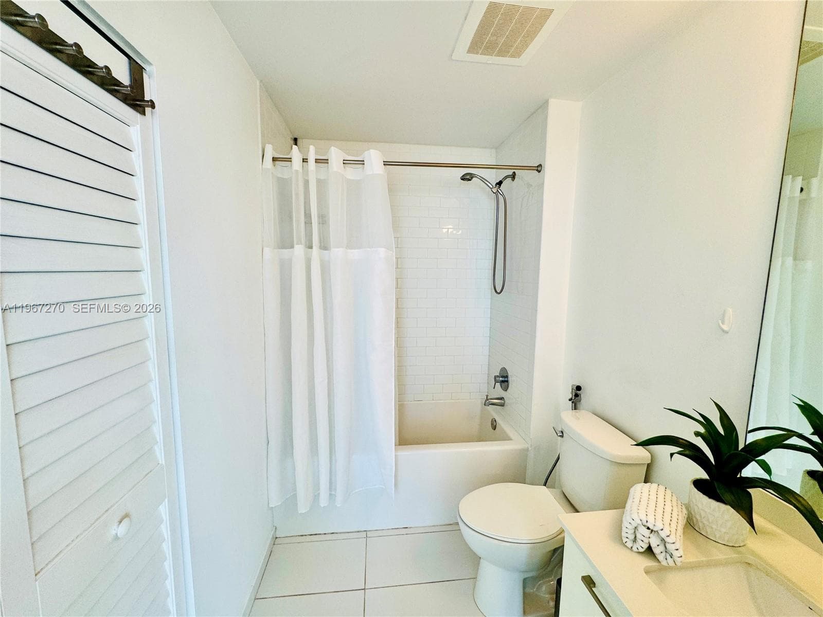 Centro Condo, Miami, FL — 9