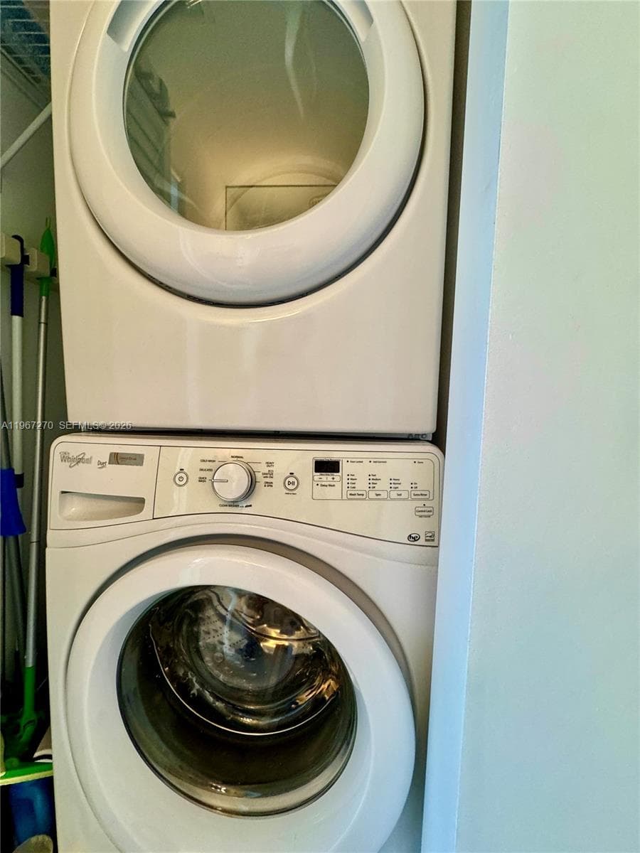 Centro Condo, Miami, FL — 10