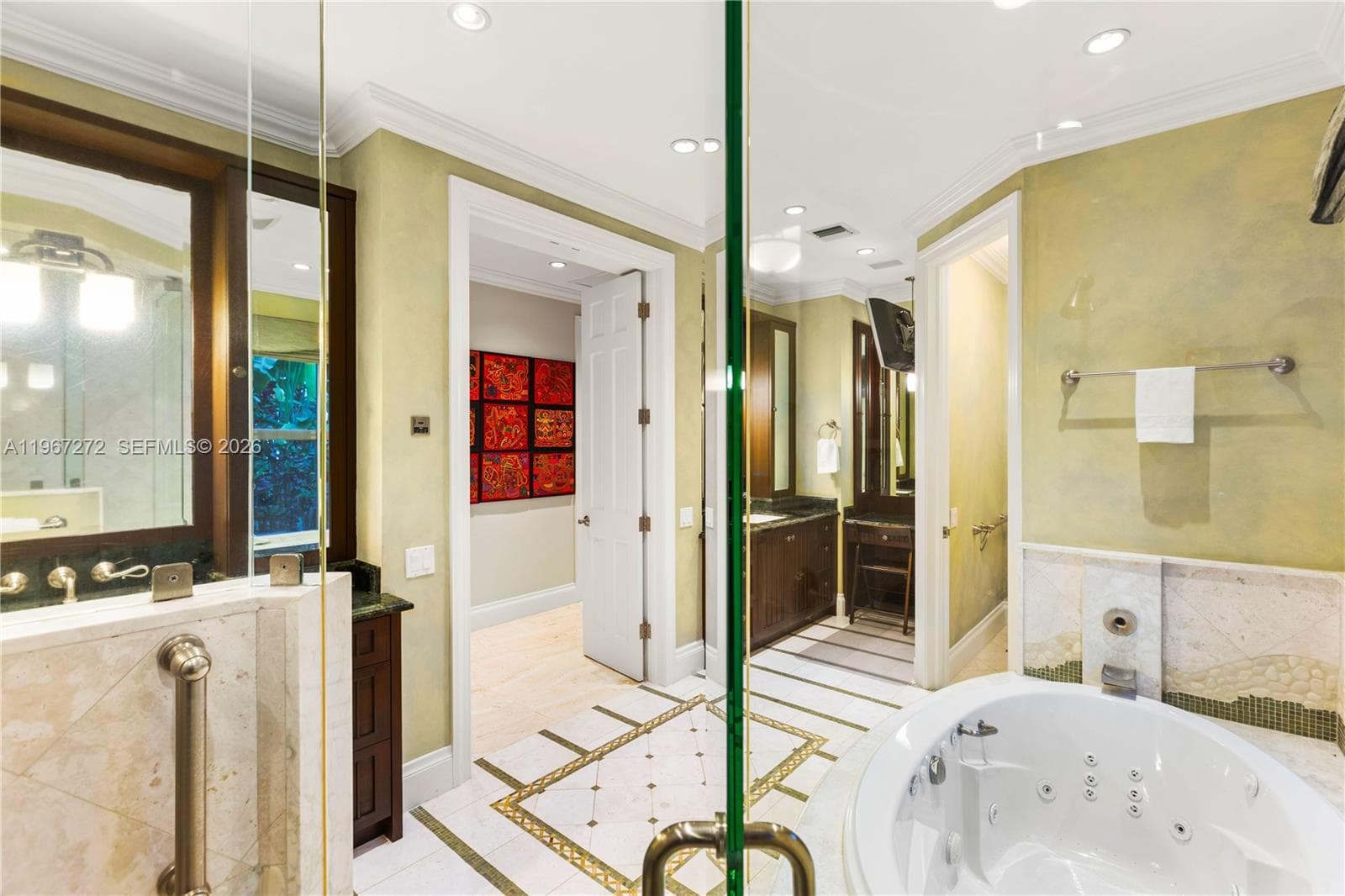 4867 SW 82nd St, Miami FL 33143 — 33