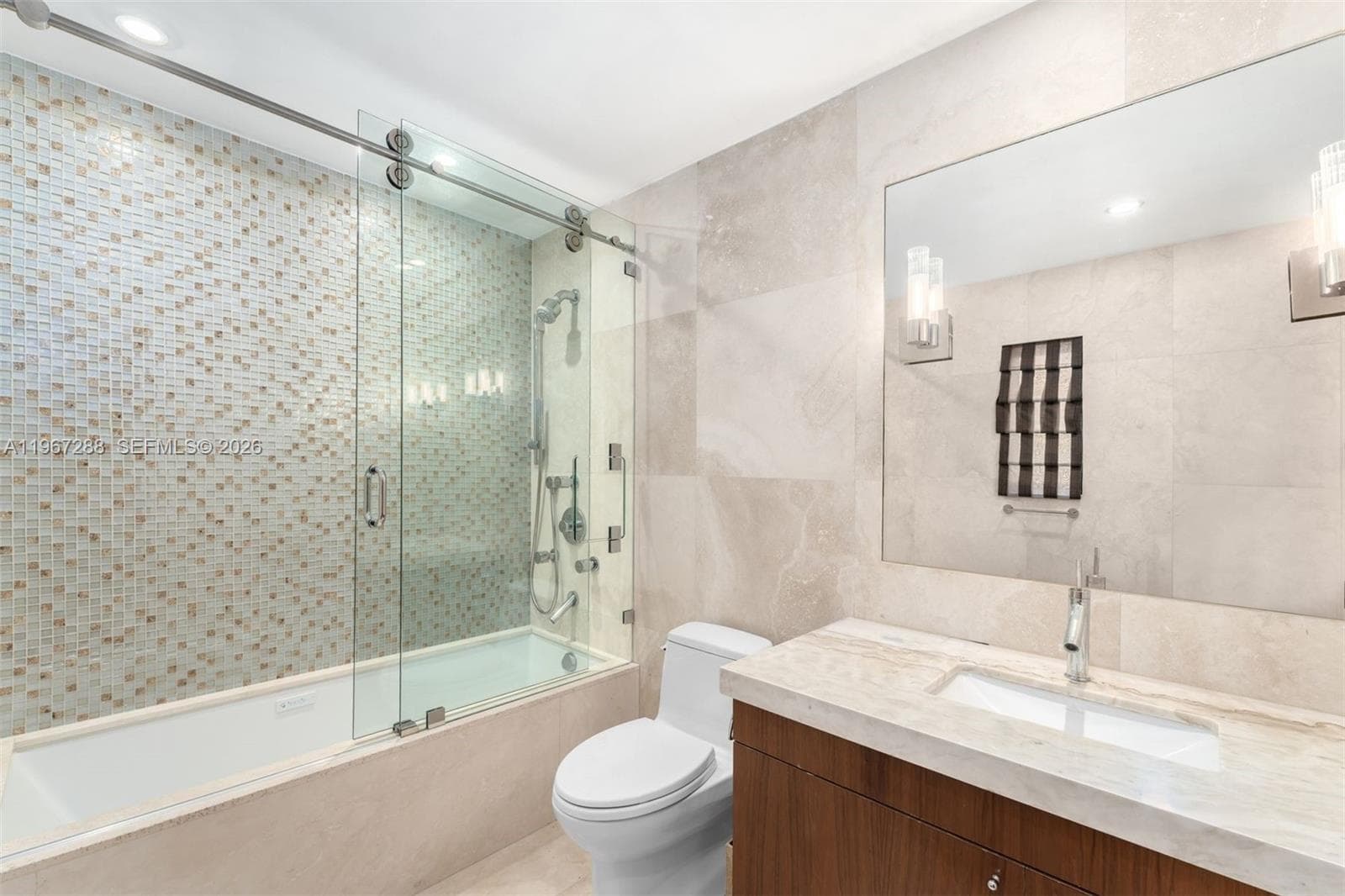 34 W DILIDO DR, Miami Beach FL 33139 — 43