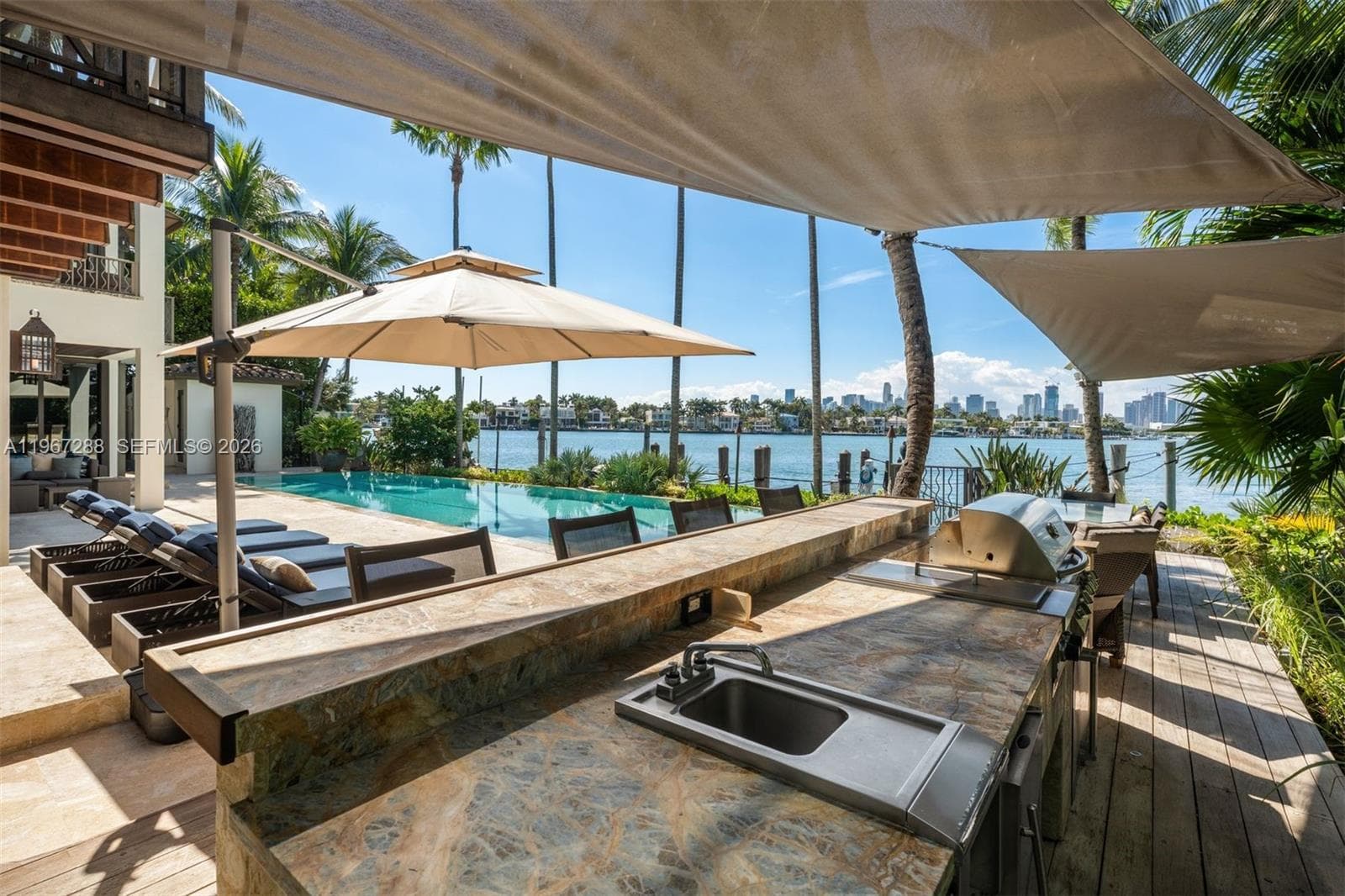 34 W DILIDO DR, Miami Beach FL 33139 — 50