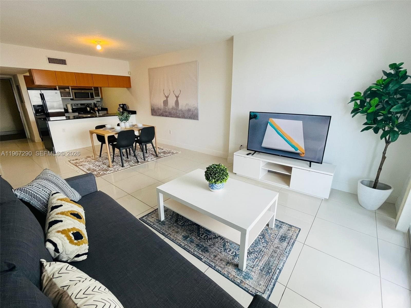1750 N Bayshore Dr # 2710, Miami FL 33132 — 7