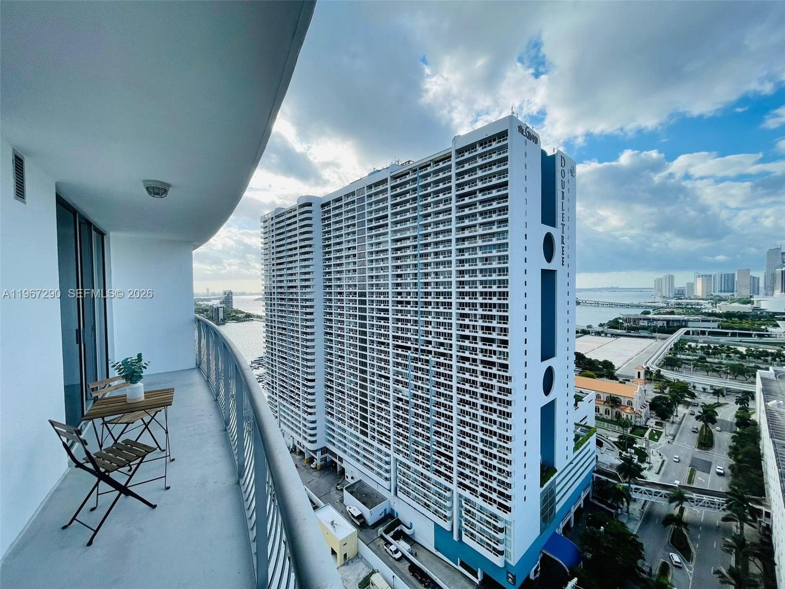 1750 N Bayshore Dr # 2710, Miami FL 33132 — 28