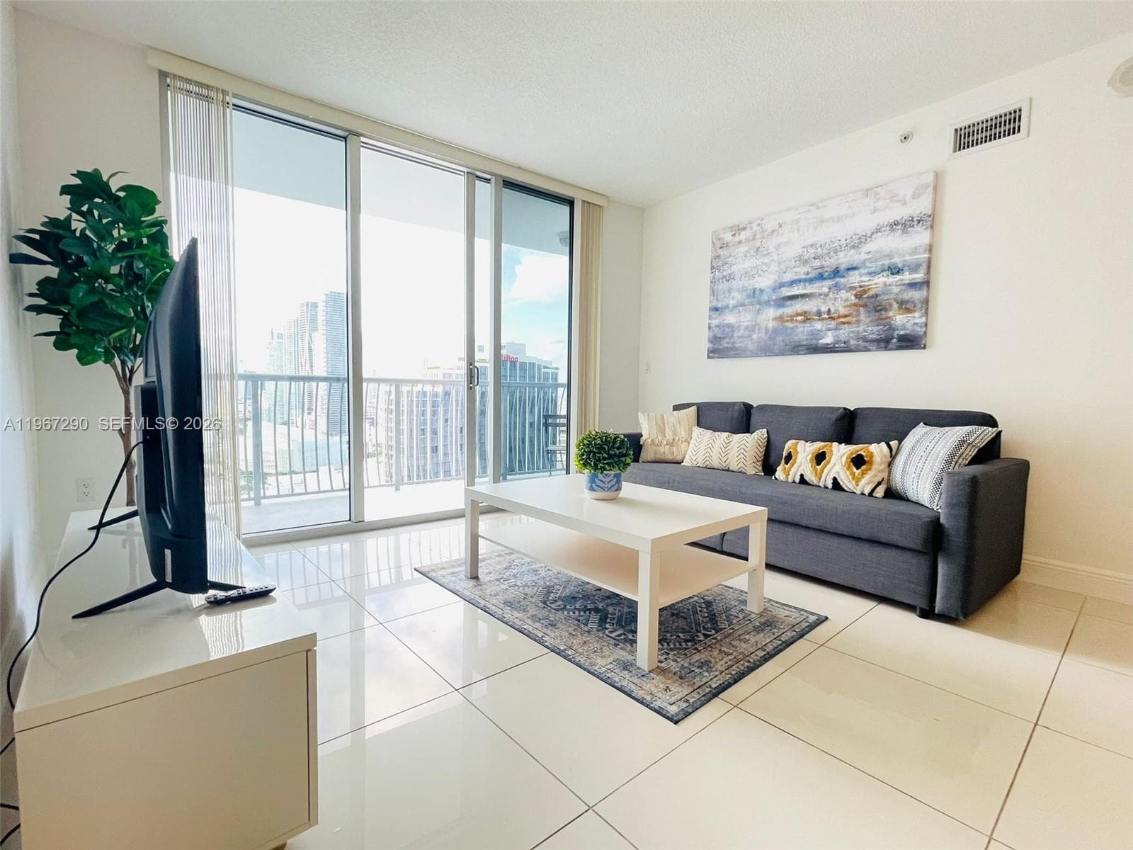 1750 N Bayshore Dr # 2710, Miami FL 33132 — 9