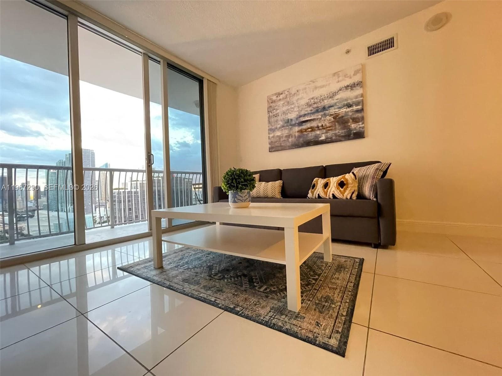 1750 N Bayshore Dr # 2710, Miami FL 33132 — 10