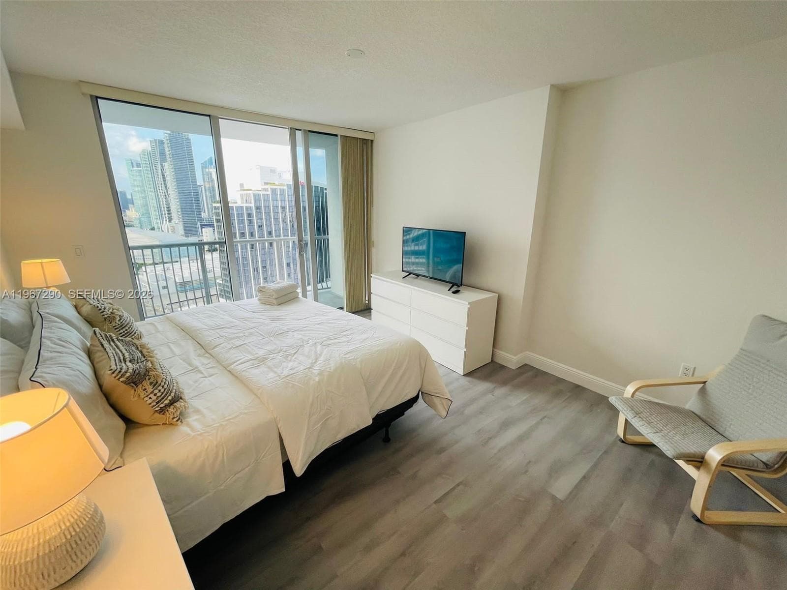 1750 N Bayshore Dr # 2710, Miami FL 33132 — 14