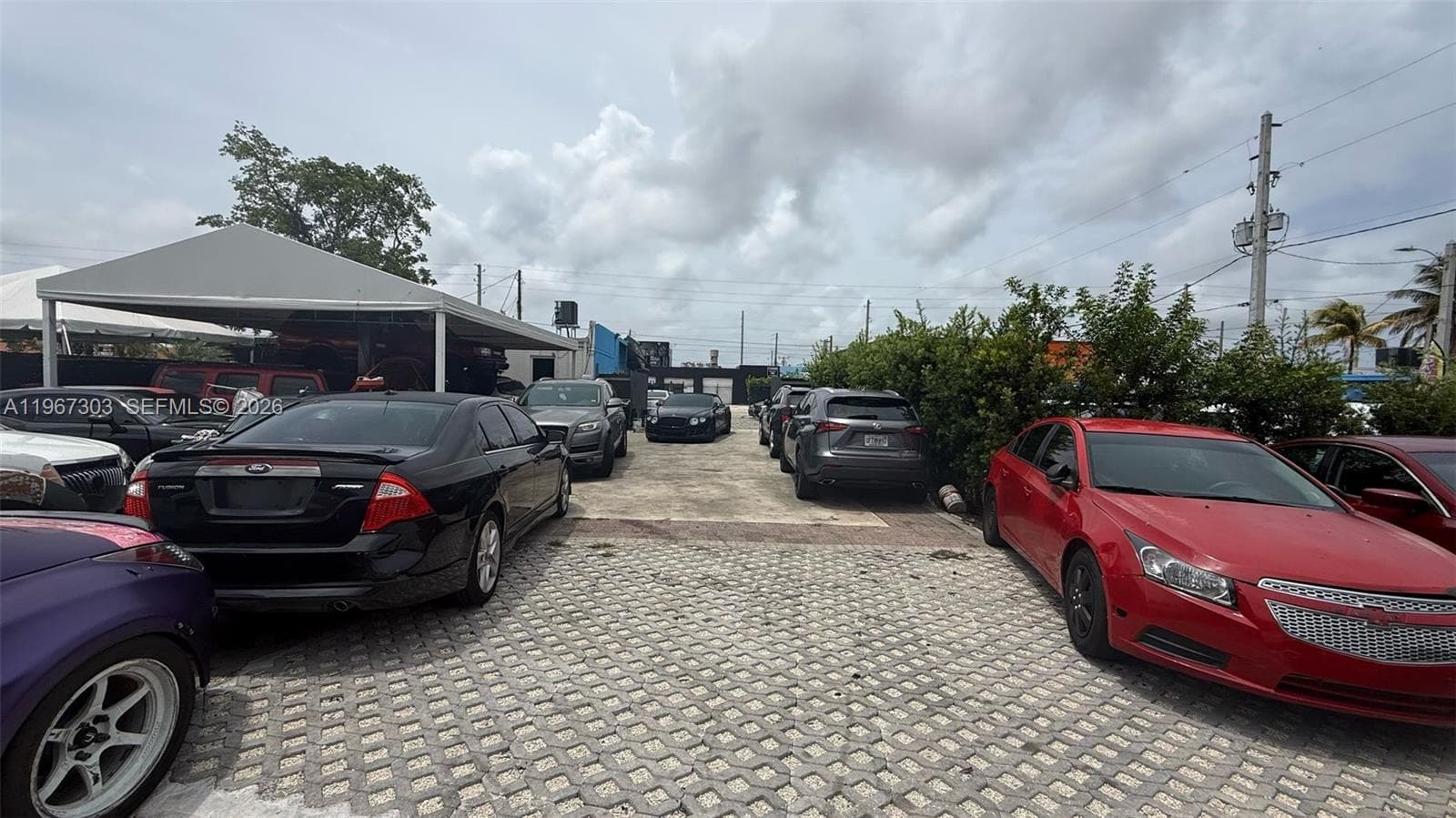 680 NW 71st St, Miami FL 33150 — 2
