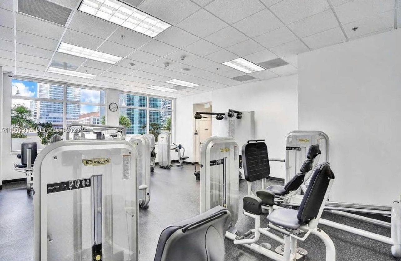 1200 Brickell Bay Dr # 4217, Miami FL 33131 — 16