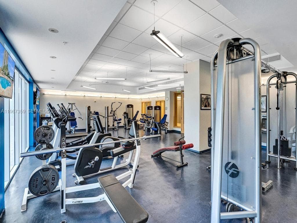 19400 Turnberry Way # 1012, Aventura FL 33180 — 52