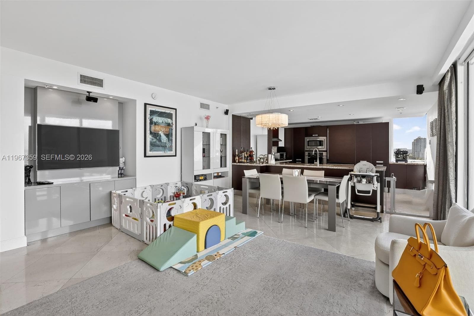 19400 Turnberry Way # 1012, Aventura FL 33180 — 5