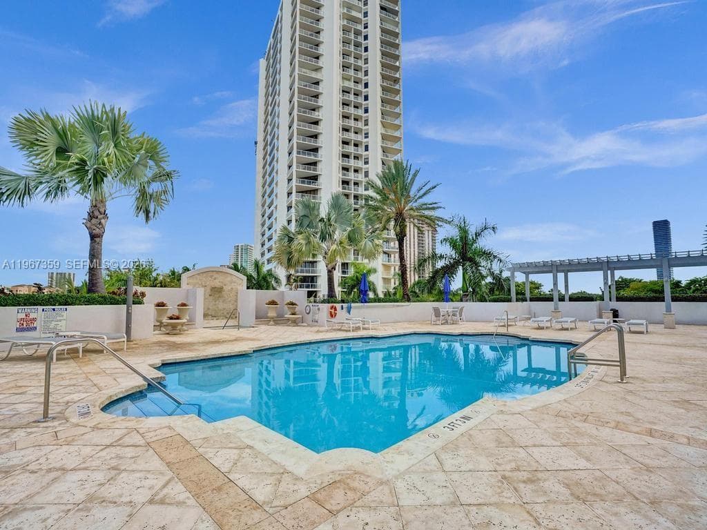19400 Turnberry Way # 1012, Aventura FL 33180 — 49
