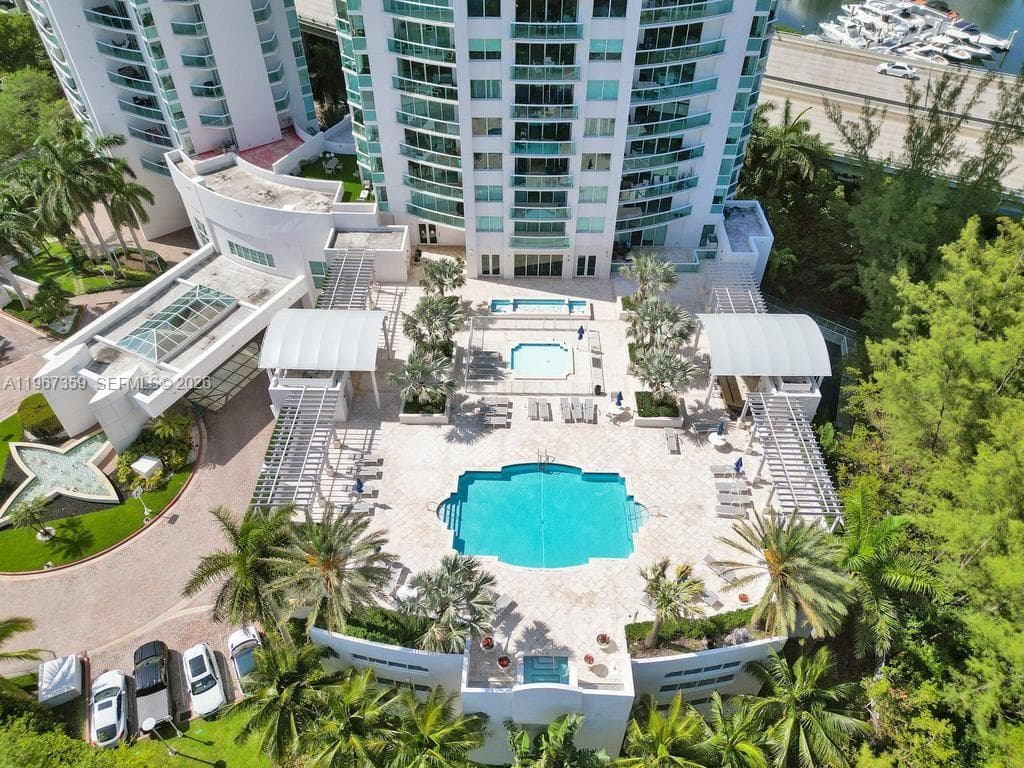 19400 Turnberry Way # 1012, Aventura FL 33180 — 41