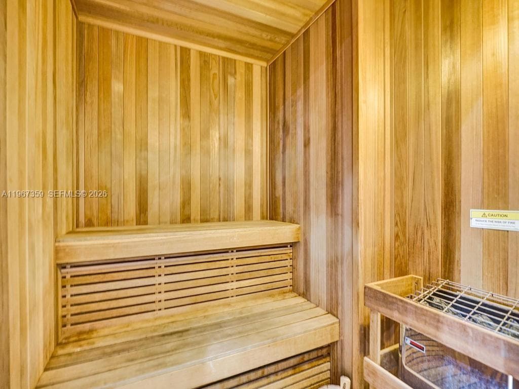 19400 Turnberry Way # 1012, Aventura FL 33180 — 54
