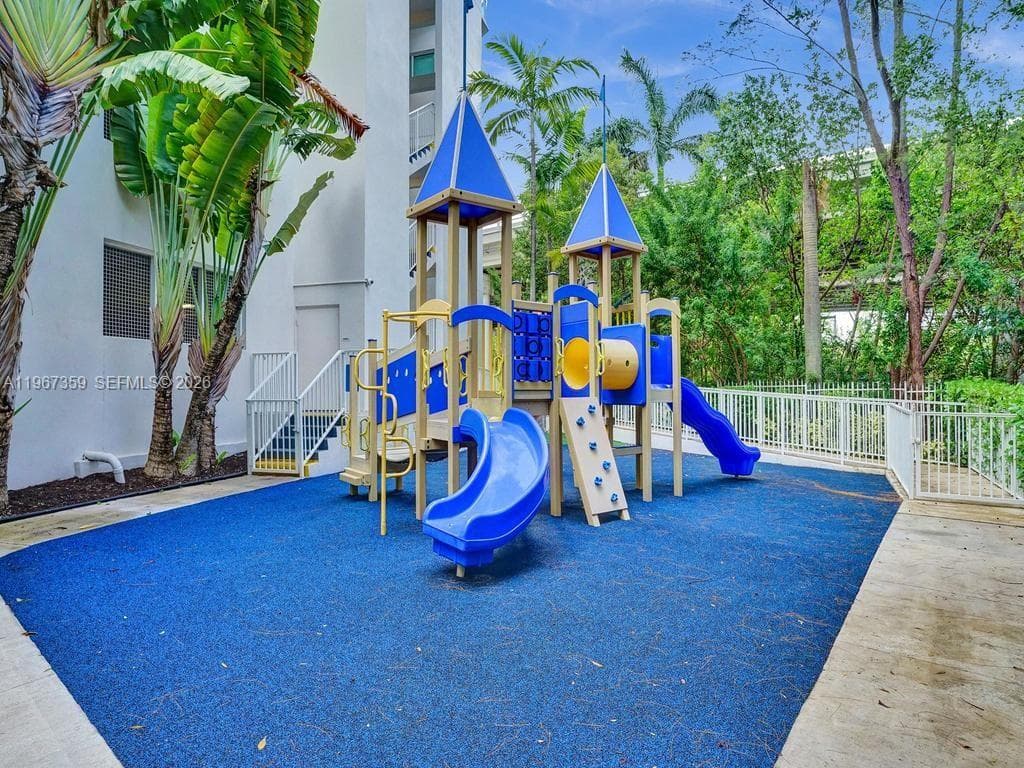 19400 Turnberry Way # 1012, Aventura FL 33180 — 58