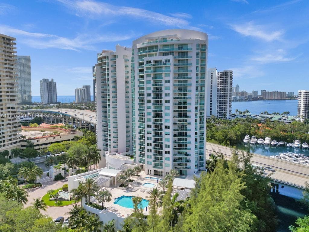 19400 Turnberry Way # 1012, Aventura FL 33180 — 40