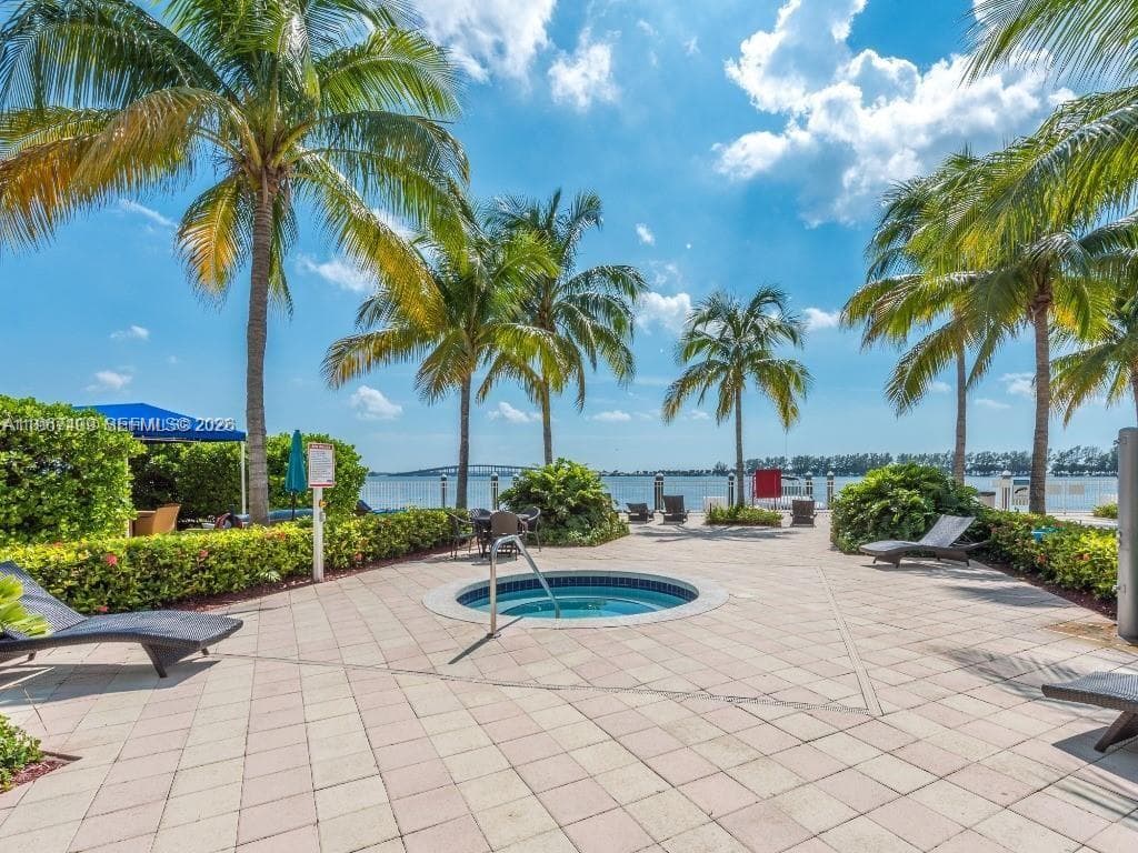 2101 Brickell Ave # 2103, Miami FL 33129 — 33