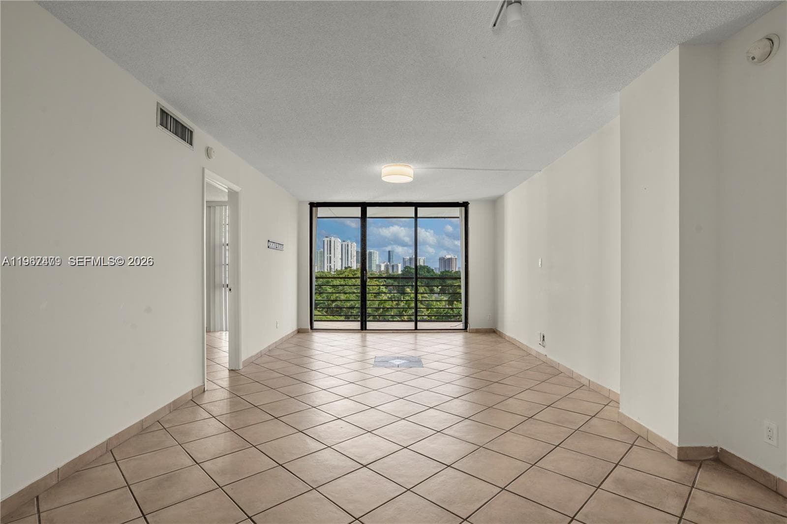 20500 W Country Club Dr # 607, Aventura FL 33180 — 6
