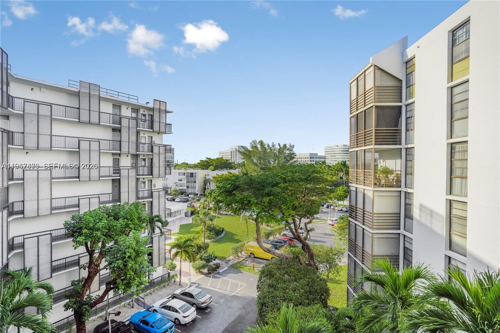 20500 W Country Club Dr # 607, Aventura FL 33180 — 30
