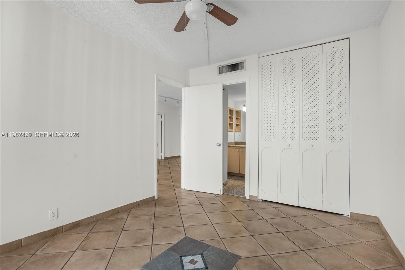 20500 W Country Club Dr # 607, Aventura FL 33180 — 18