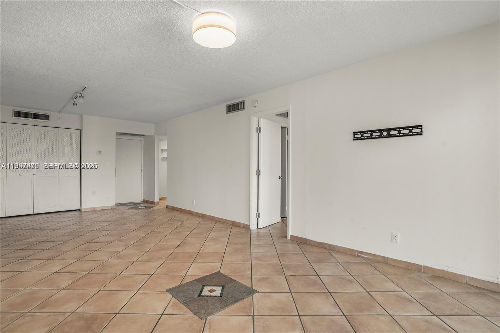 20500 W Country Club Dr # 607, Aventura FL 33180 — 4