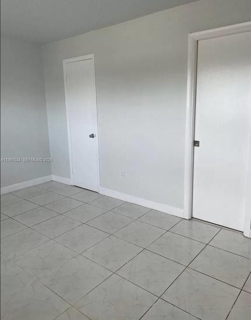 20400 NW 7 # 106, Miami Gardens FL 33169 — 3