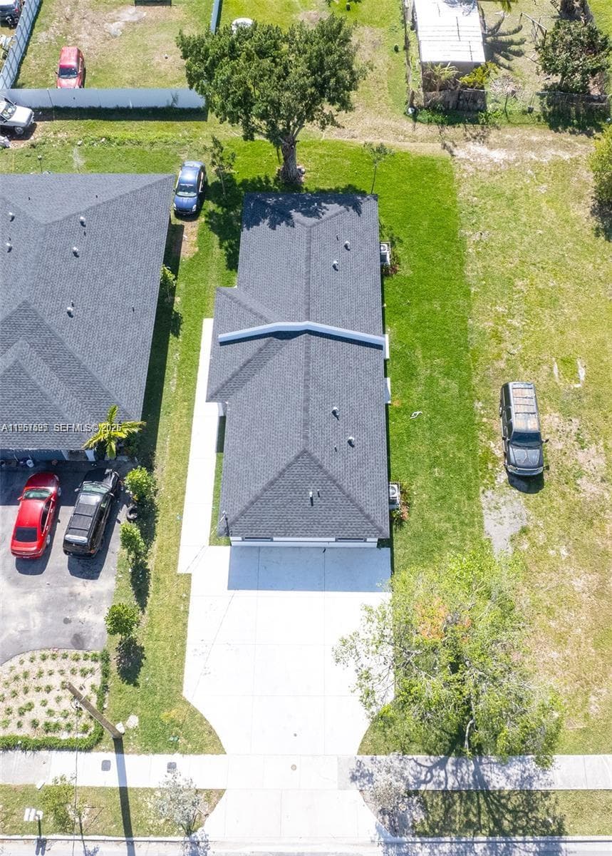 673 NW 14, Florida City FL 33034 — 19