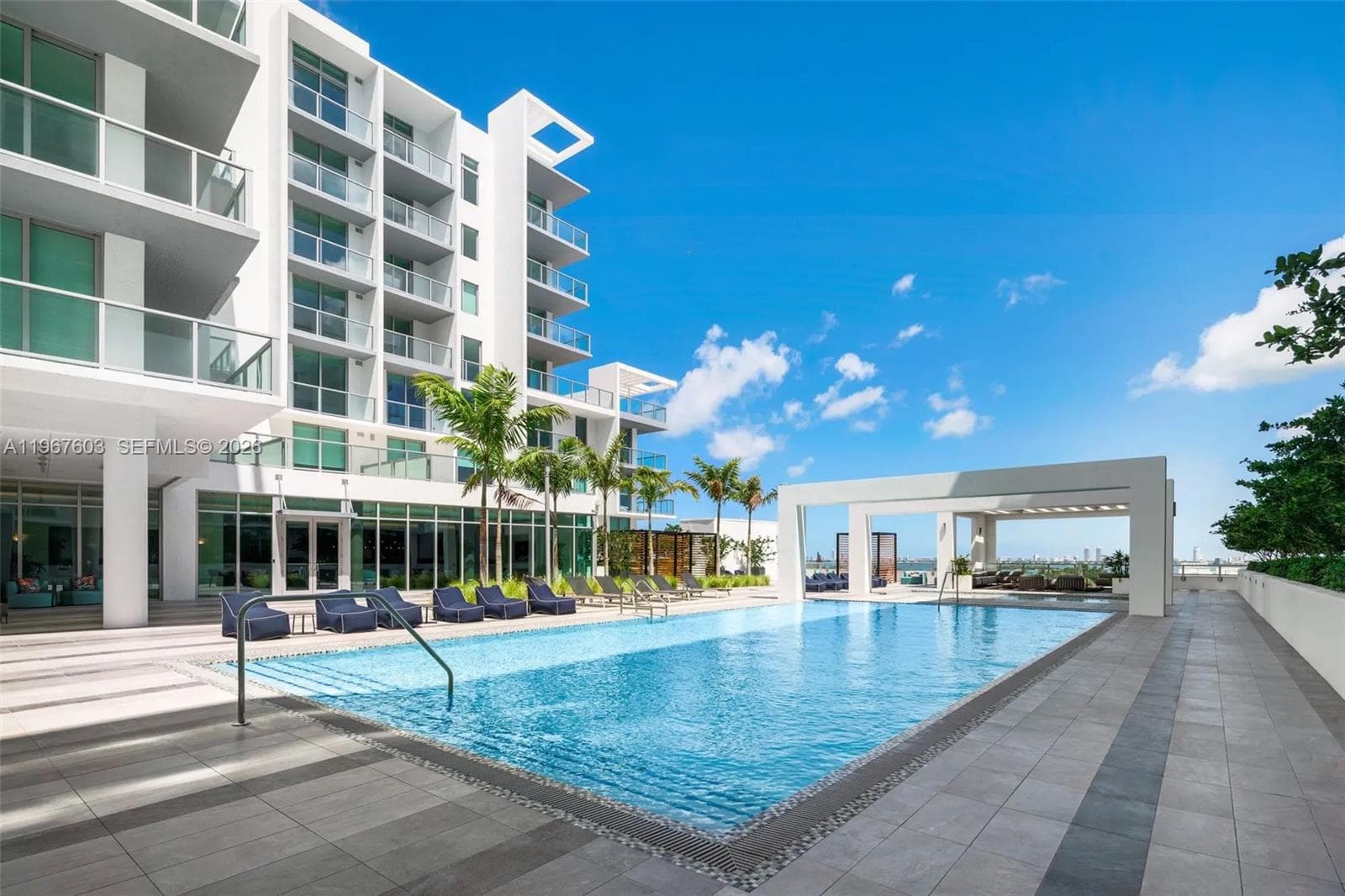 3900 Biscayne Blvd # 218, Miami FL 33137 — 1