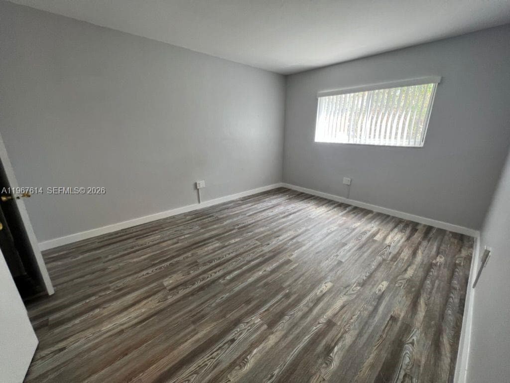 2430 NE 135th St # 105, North Miami FL 33181 — 16