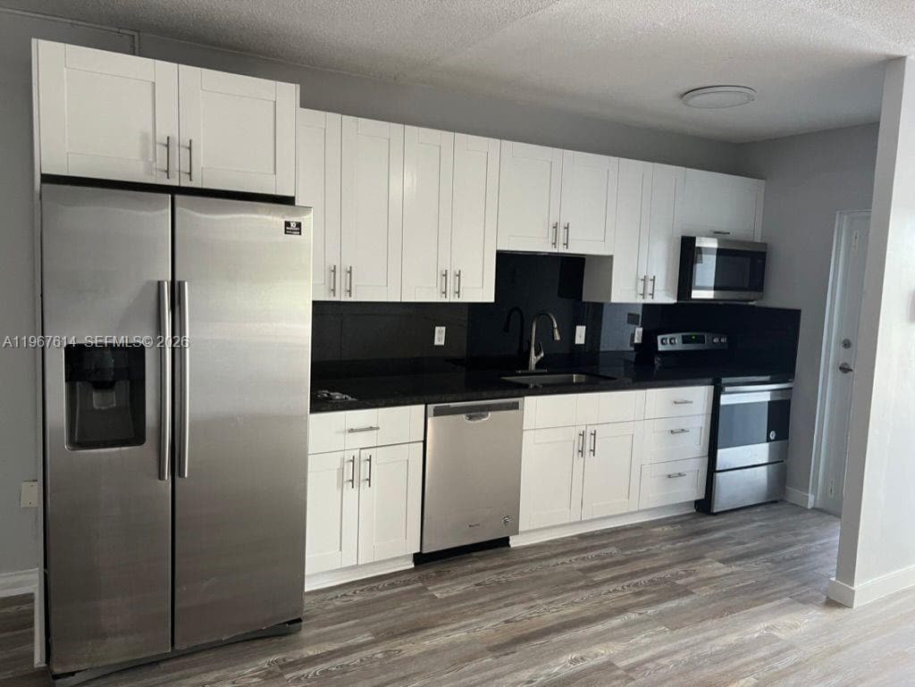 2430 NE 135th St # 105, North Miami FL 33181 — 12