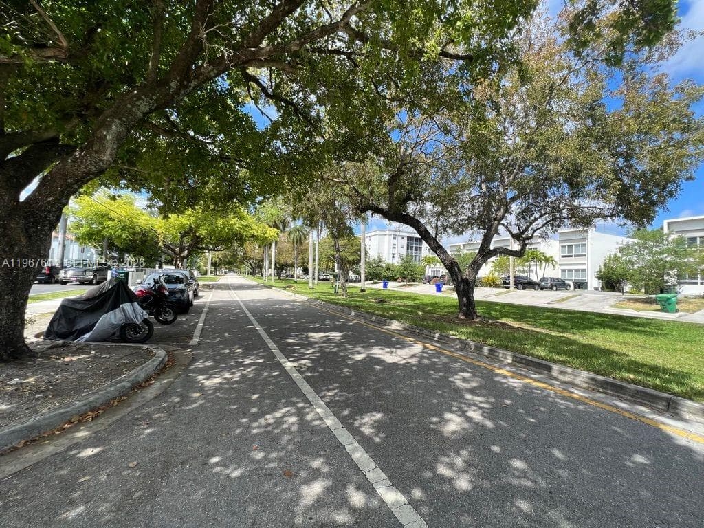 2430 NE 135th St # 105, North Miami FL 33181 — 3