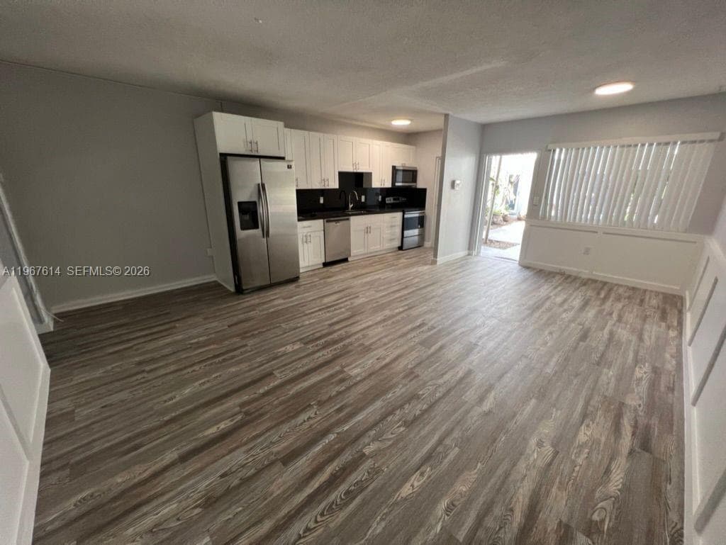 2430 NE 135th St # 105, North Miami FL 33181 — 5