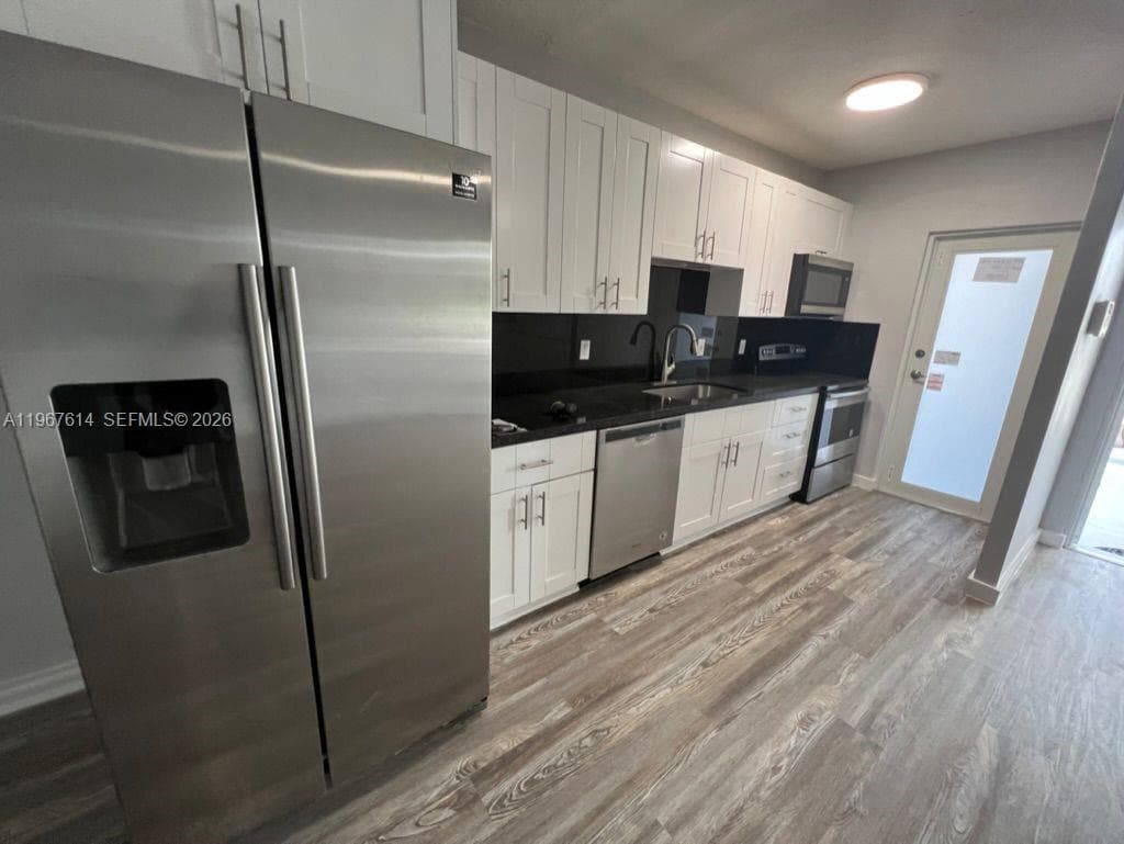 2430 NE 135th St # 105, North Miami FL 33181 — 8