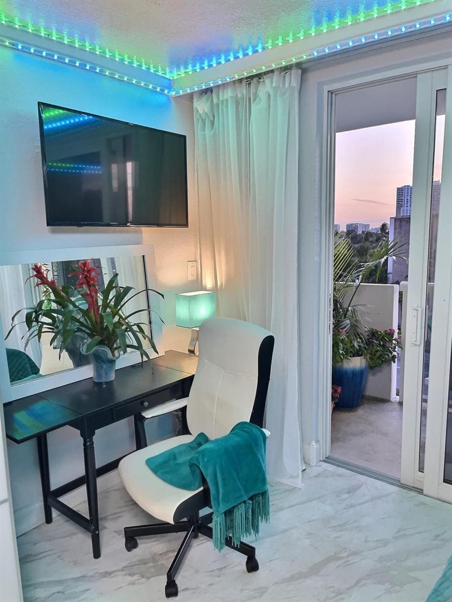 19201 Collins Avenue # 337, Sunny Isles Beach FL 33160 — 8
