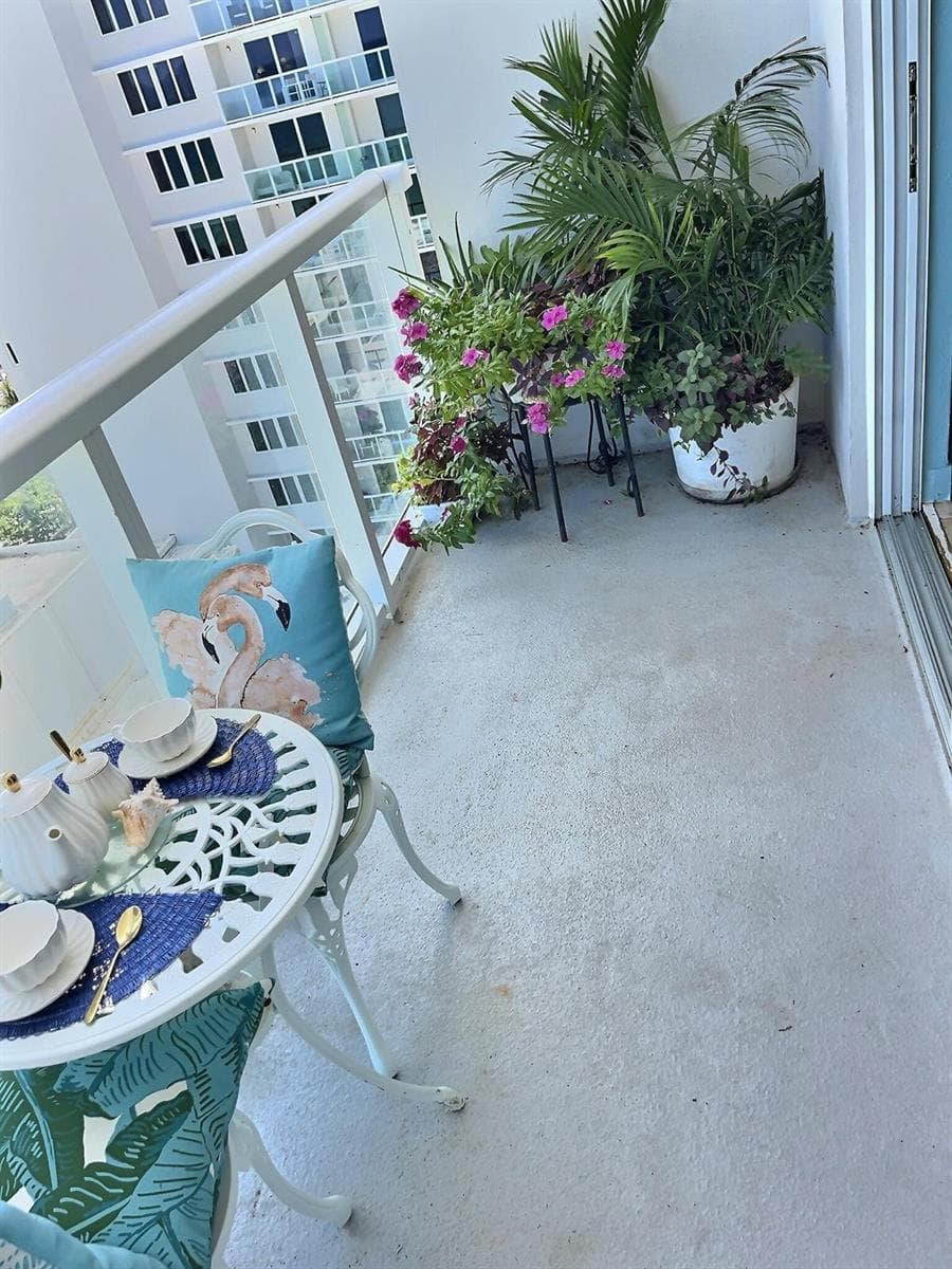 19201 Collins Avenue # 809, Sunny Isles Beach FL 33160 — 15
