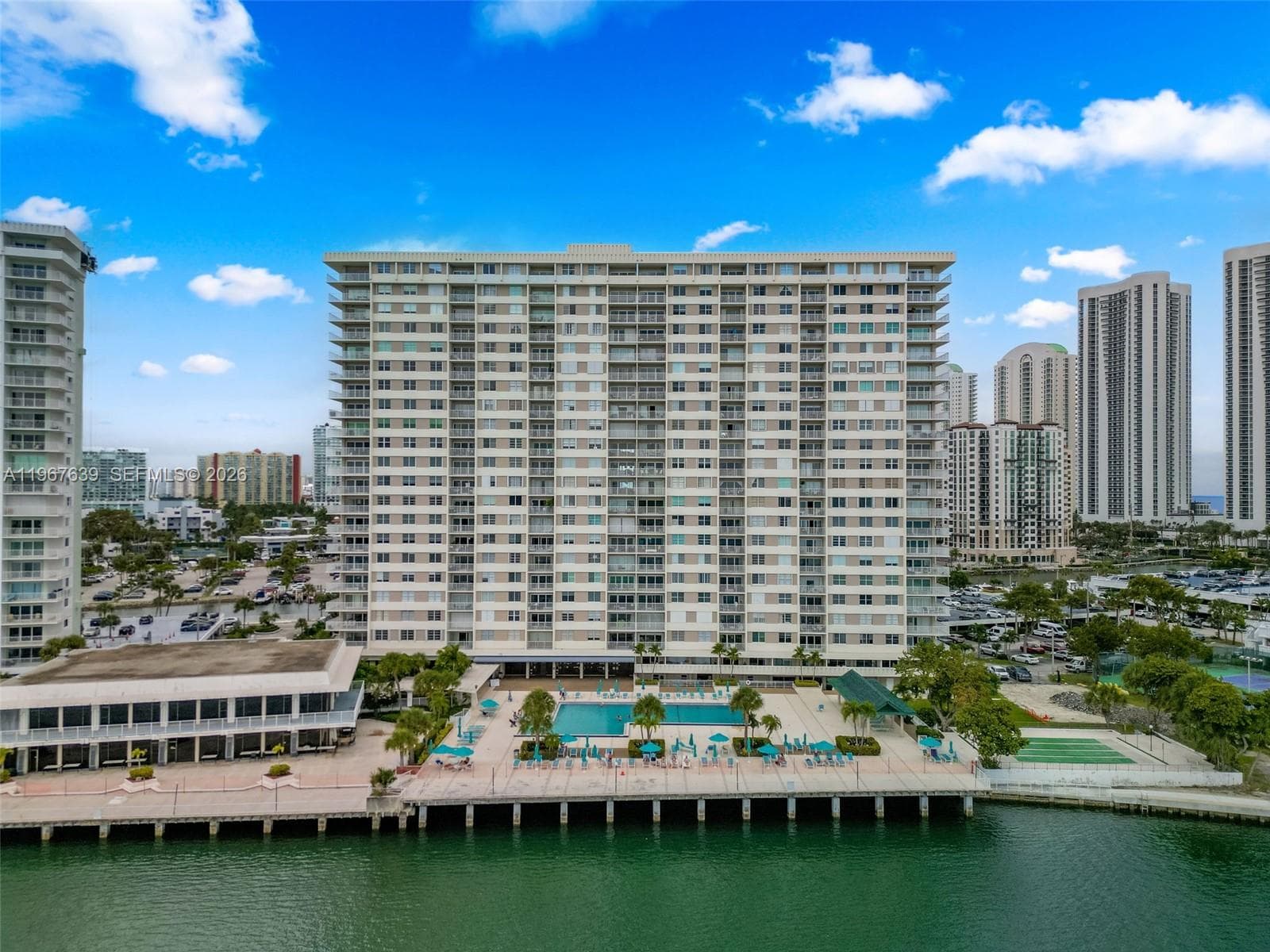 300 Bayview Dr # 1910, Sunny Isles Beach FL 33160 — 36