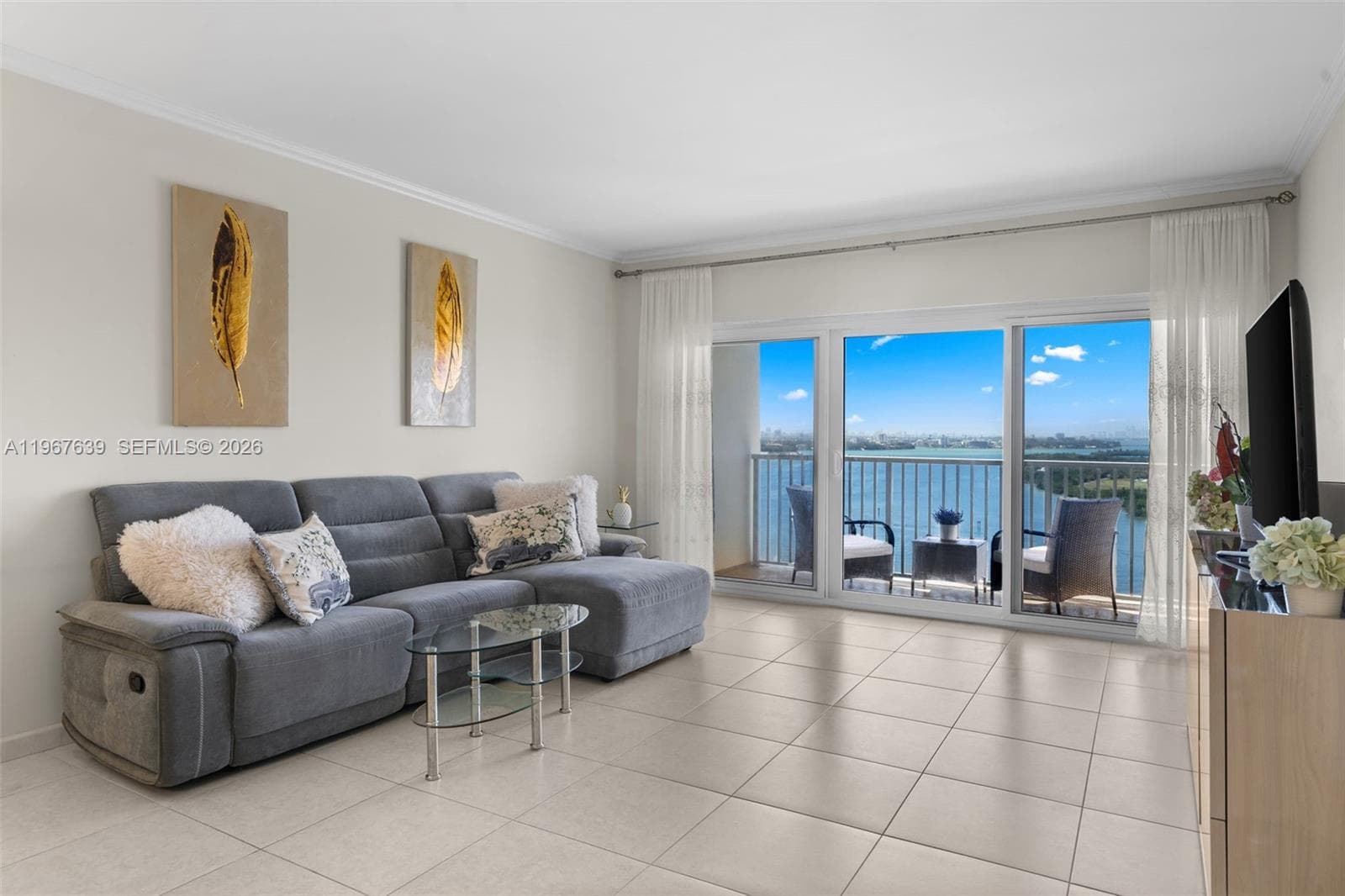 300 Bayview Dr # 1910, Sunny Isles Beach FL 33160 — 10