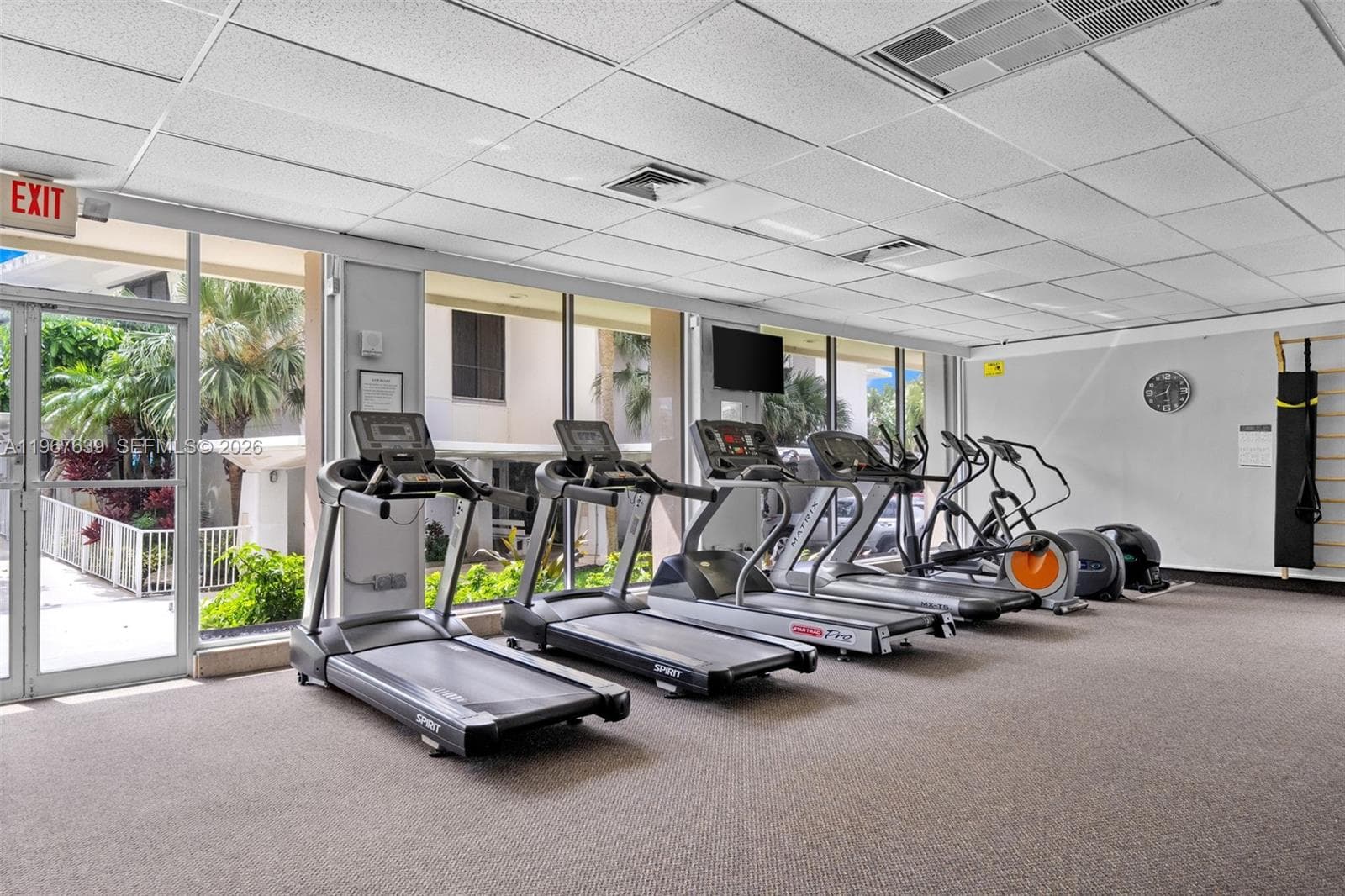 300 Bayview Dr # 1910, Sunny Isles Beach FL 33160 — 31