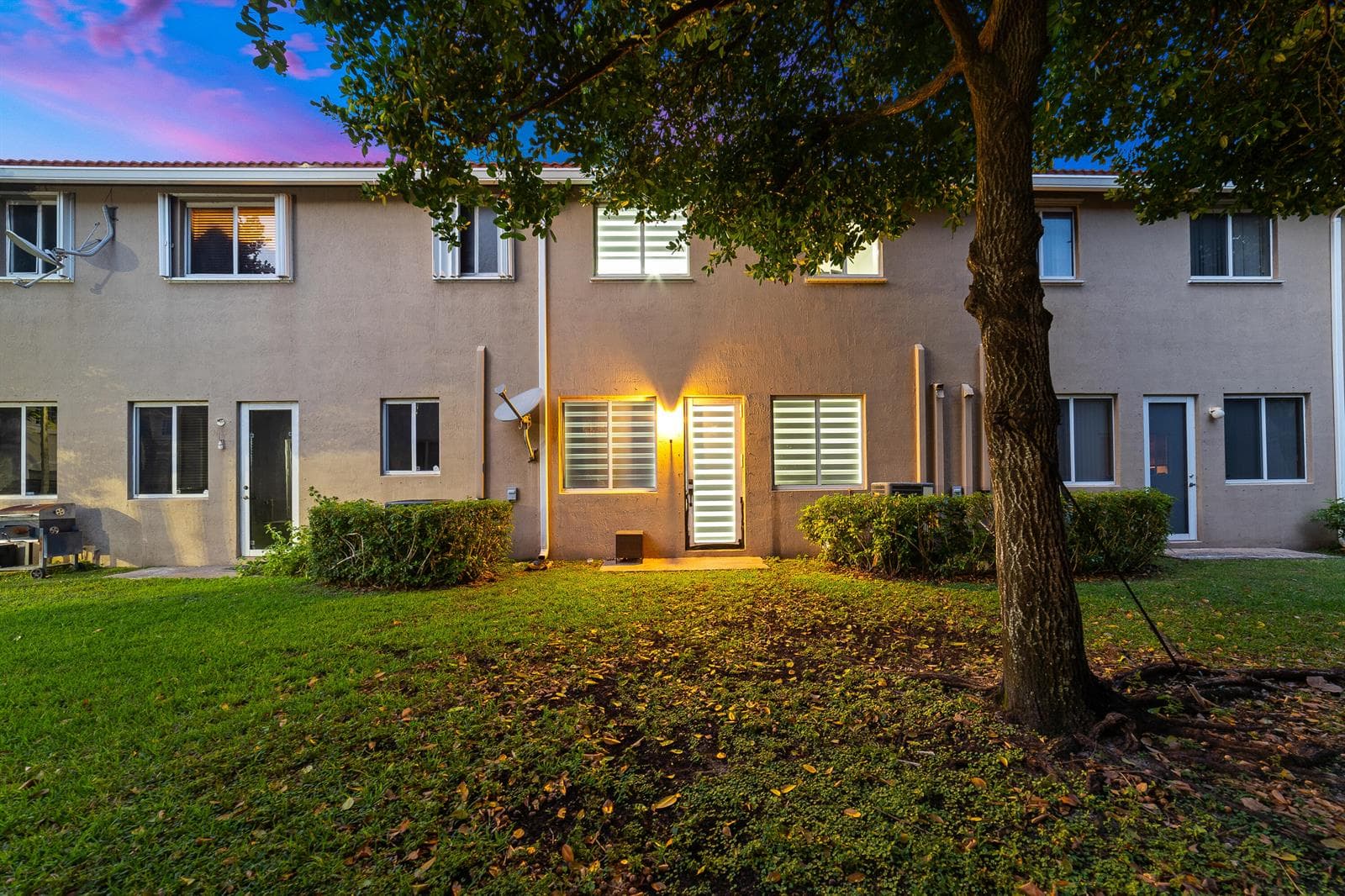 21105 NW 14th Place # 4, Miami Gardens FL 33169 — 52