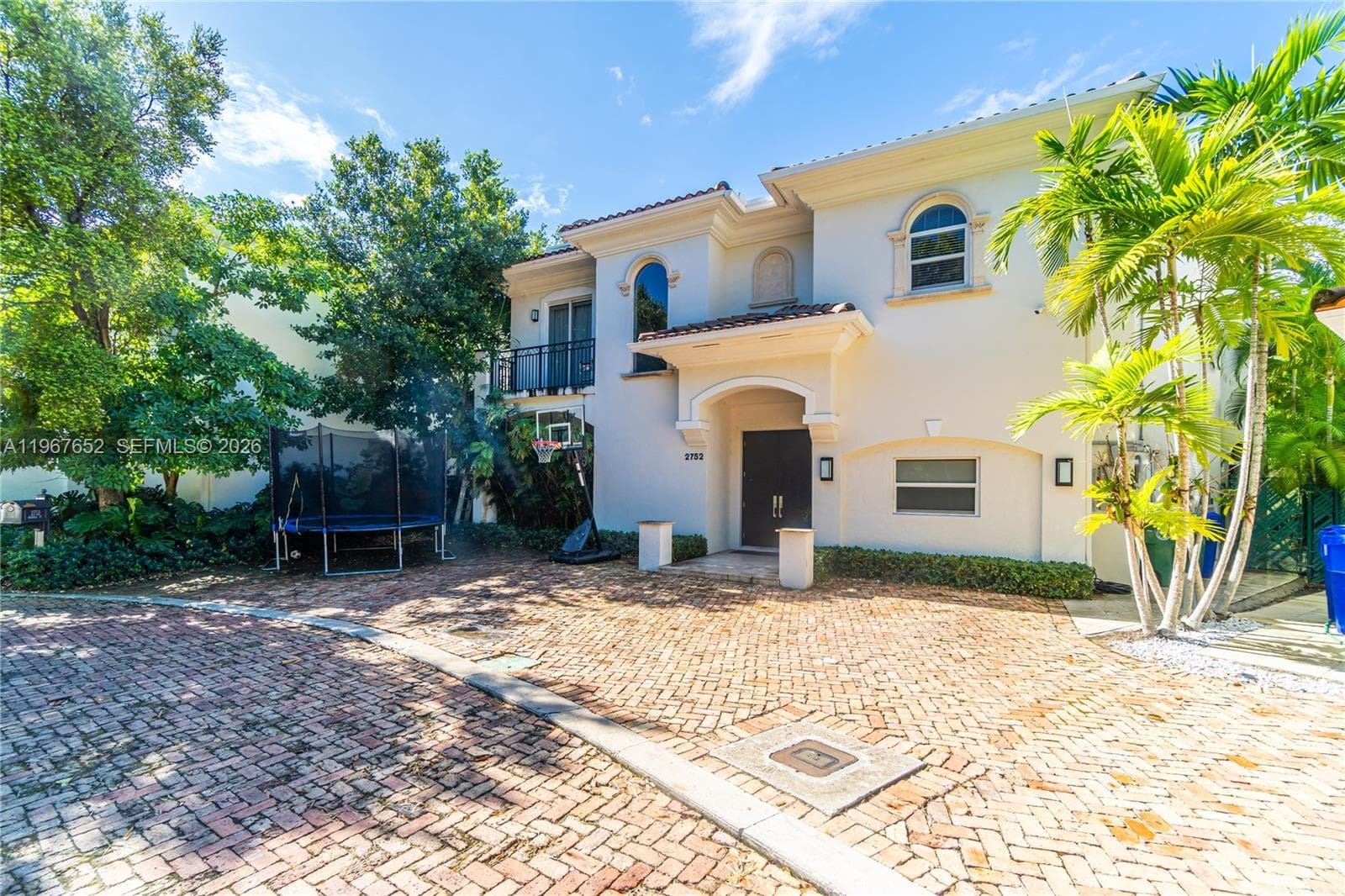 2752 Brickell Ct, Miami FL 33129 — 51