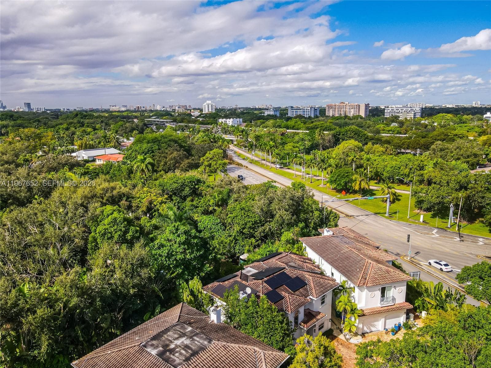 2752 Brickell Ct, Miami FL 33129 — 68