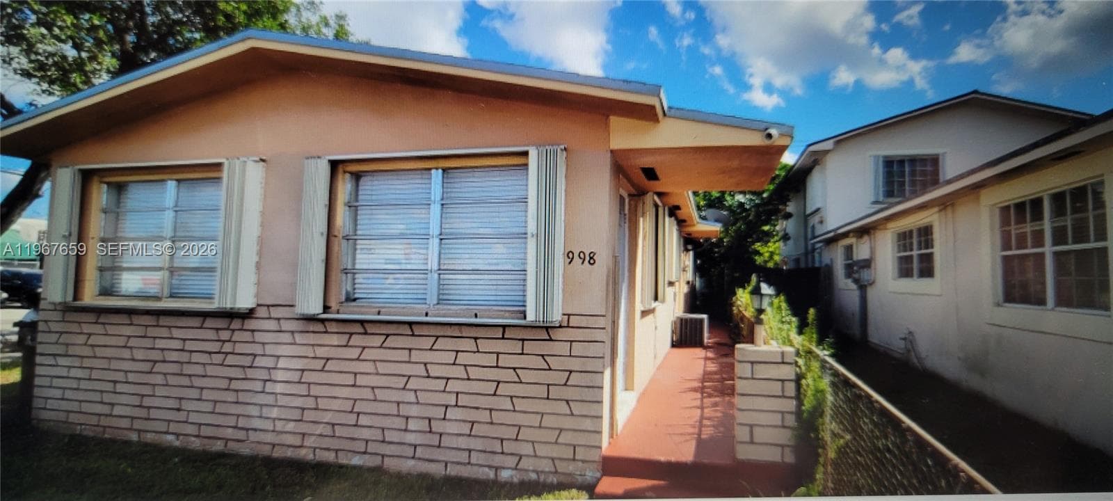 998 E 29th St, Hialeah FL 33013 — 1